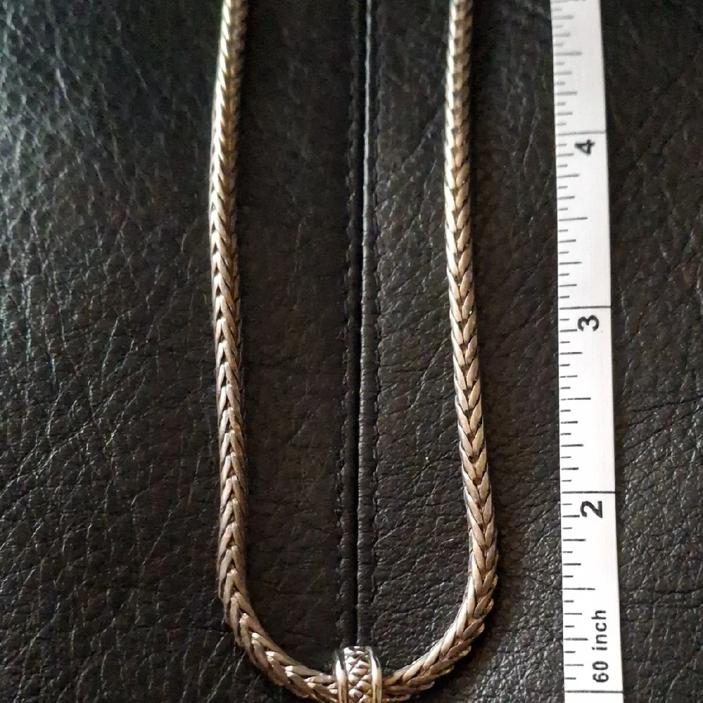 Elegant Silver and Gold Pendant Necklace